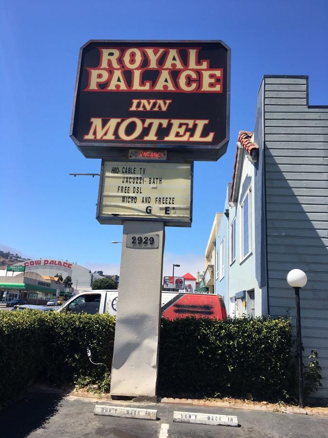 דיילי סיטי Royal Palace Inn מראה חיצוני תמונה